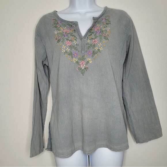 Bhag's gray floral embroidery Renaissance Prairie cottagecore top split collar - Picture 1 of 7
